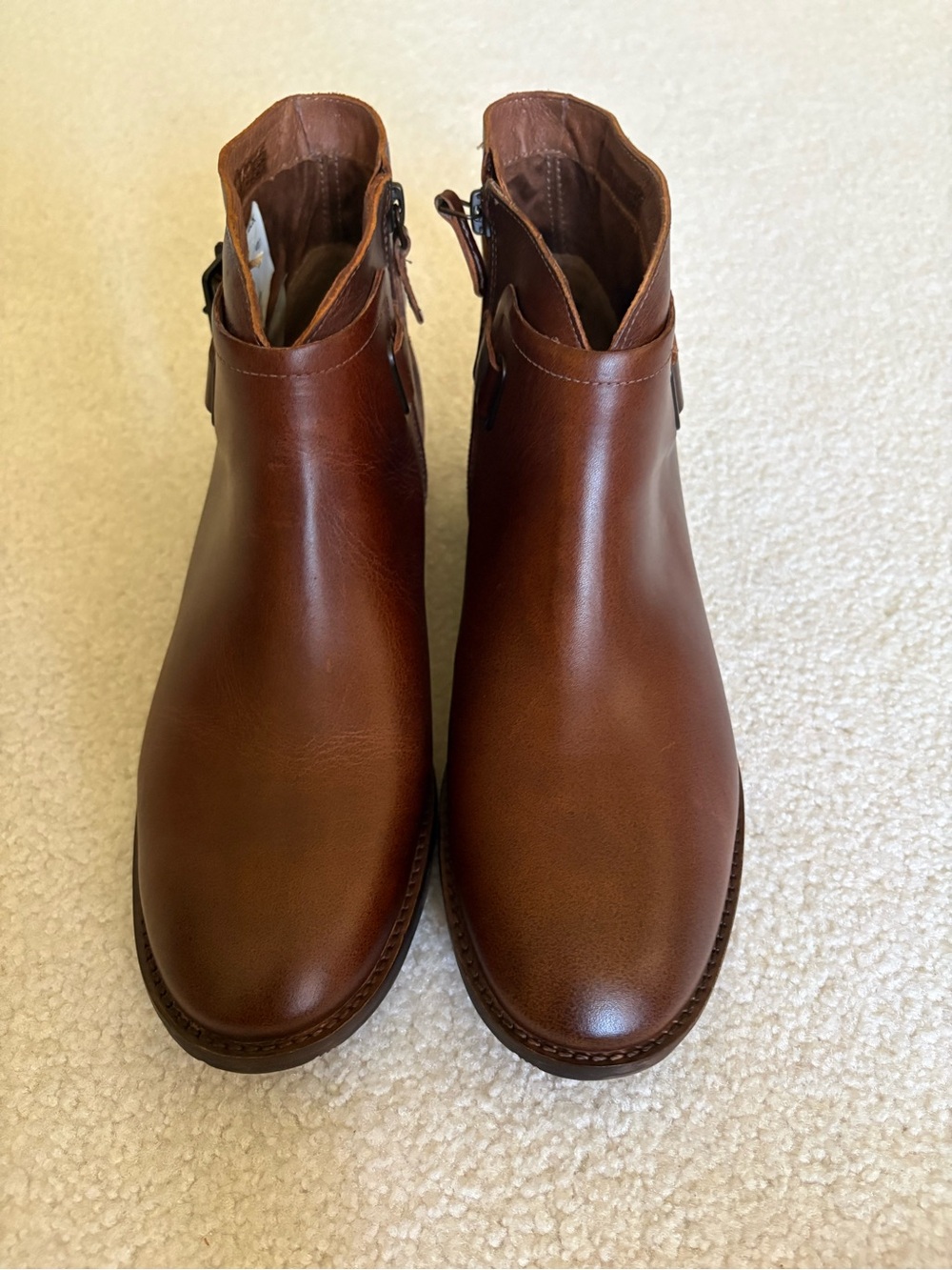 NWT UGG Leather Barnett Chelsea Ankle Boots Water Resistant Chestnut Size 8